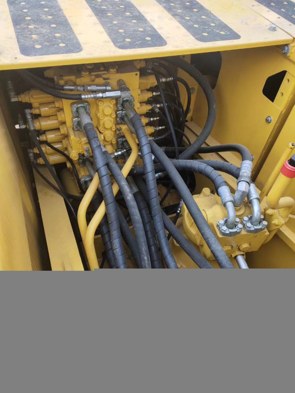 玉林小松200-8挖掘机价格