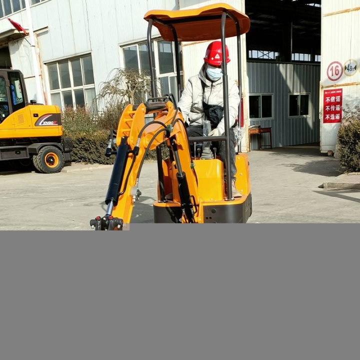 13吨微型挖勾机坐着开的小型挖掘机行业内小挖机型号及报价