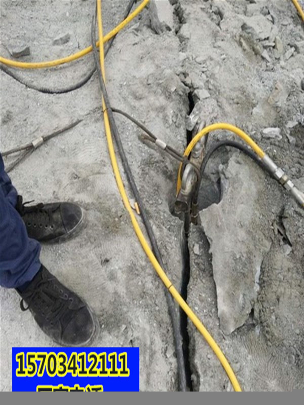 长治市青石坚硬石头锤打不动用劈裂棒一效益怎么样