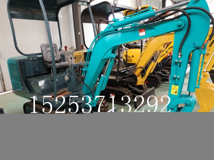 农用修路挖掘机，小型果园挖掘机，挖掘机参数