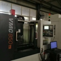 厂家处理二手抵账机发那科系统沈阳VMC850E立式加工中心二手加工中心斗笠刀库线轨