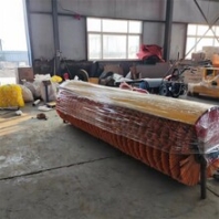 辽宁路面扫雪机现货