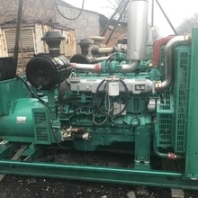 太原出售玉柴300KW二手柴油发电机组2015年机器只用200小时