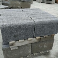 清远佛冈混凝土路沿石销售/混凝土路沿石厂家哪家好