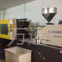 震德CJ250M3V注塑机，2.5米切板机剪板厚8厘,清远打沙机抛丸机