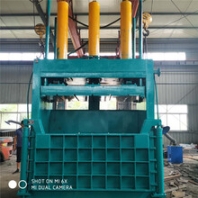 300吨立式全钢板打包机铝合金压块机