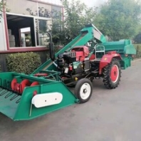 28马力拖拉机带双筒玉米脱粒机免扒皮机