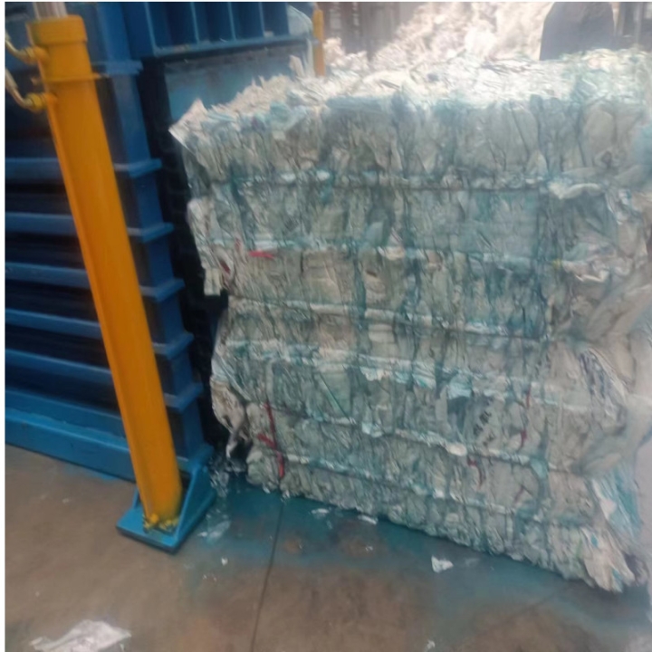 140吨卧式废纸液压打包机金属液压压块机