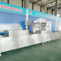 灌肠/风干香肠全自动连续拉伸真空包装机-制作