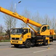 国五东风凯马福田唐骏12吨吊车吊机低价出售大厂家直销,大品牌值得信赖