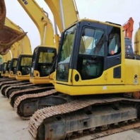 成都直销小松200和220二手挖掘机小松挖掘机厂家小松PC200价格