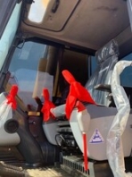 低价出售小松220纯土方机原版车漆传统动力精品二手挖掘机