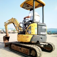 个人二手挖掘机转让，小松27进口小挖机