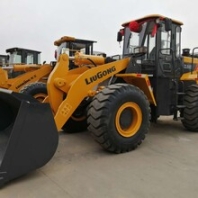 个人出售二手50装载机，龙工柳工30铲车