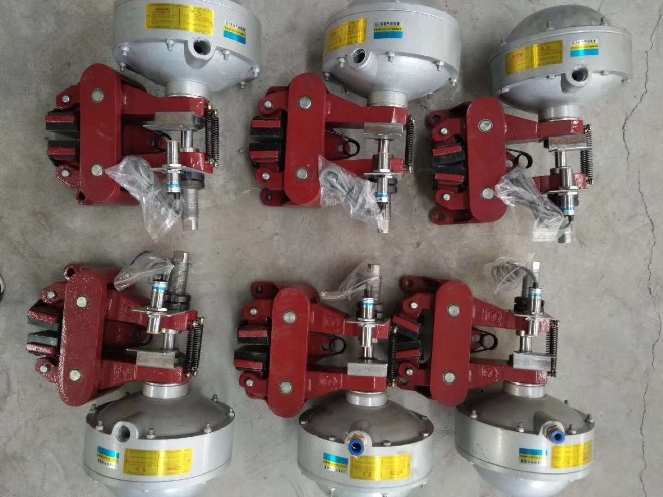 钢厂运输车用刹车QP30-D焦作气动钳盘式制动器摩擦片配件