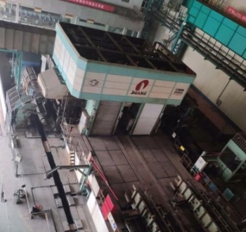 山东济南出售处理的库存设备，双机架可逆式冷轧机和单机架轧机各一台