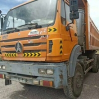 夏季没活，急售100多辆后八轮自卸车