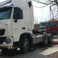 出售二手欧曼牵引车17年4月国五460马力济宁轻型挂车