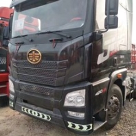 南山东风龙卡双驱牵引车