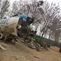 深圳罗湖二手重卡豪沃重汽双驱半挂车13米系列篮板60cm箱板货车