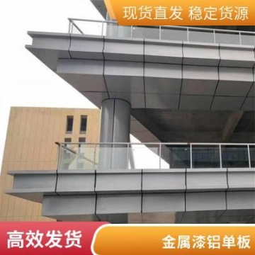 苏州瑞郓低平板半挂车样式优雅