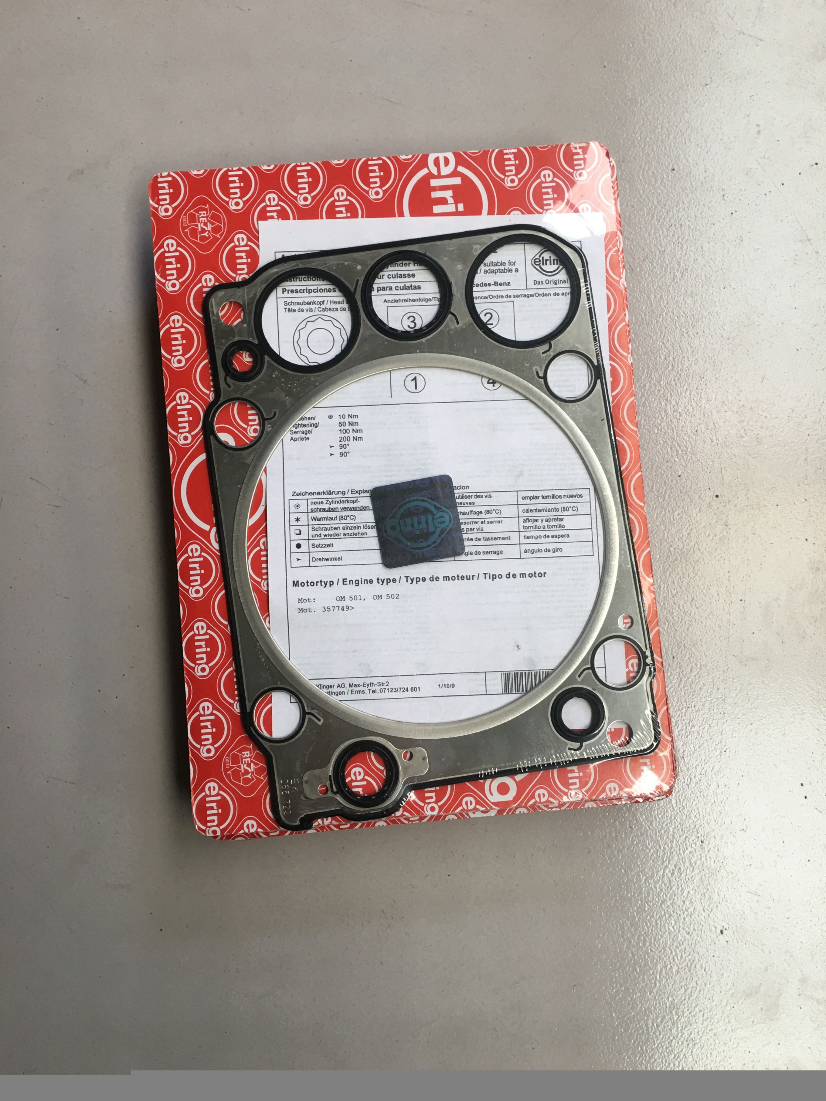 曲轴油封奔驰泵车4141发动机OM501LA