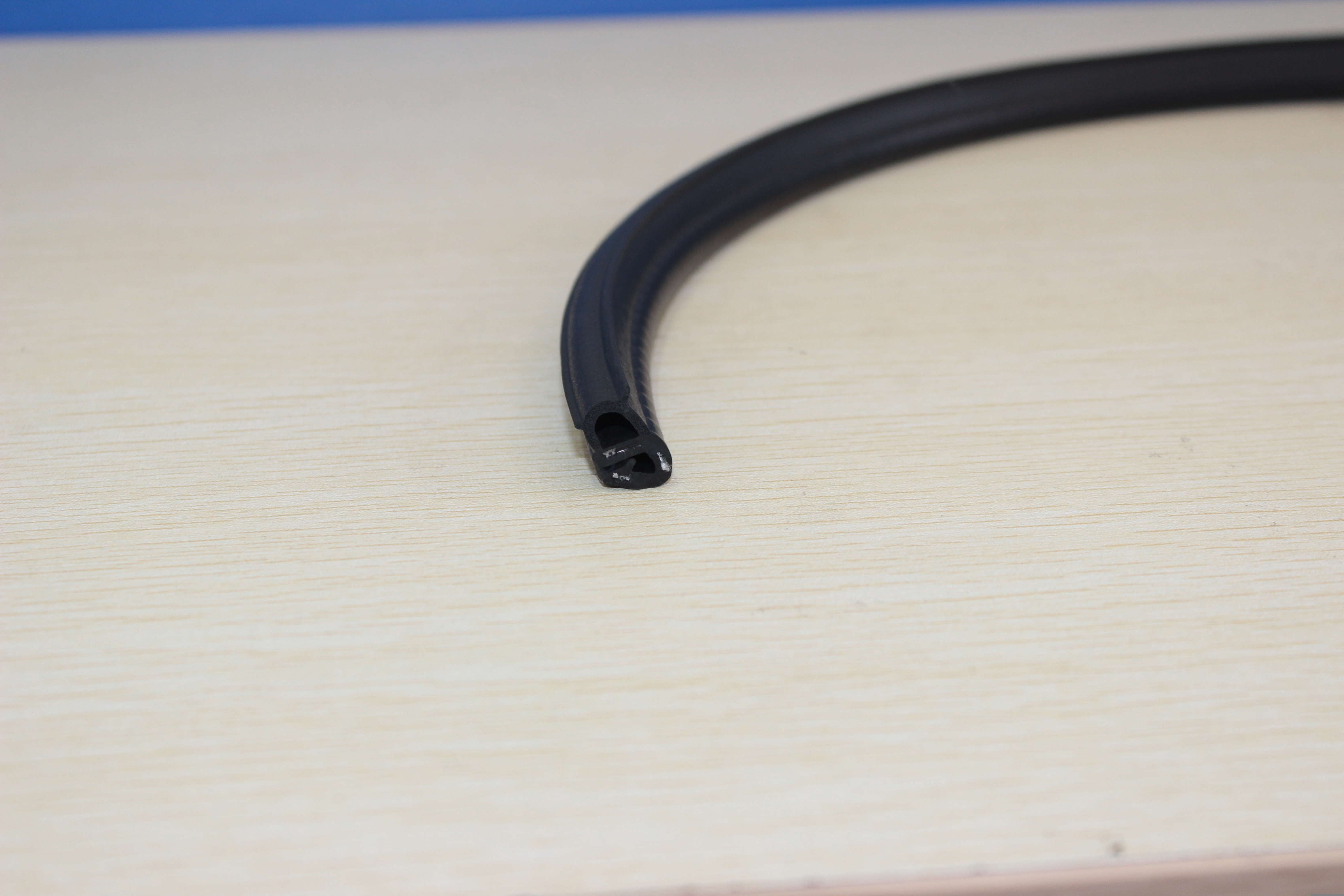 菏泽钢丝机柜用密封条批发价格