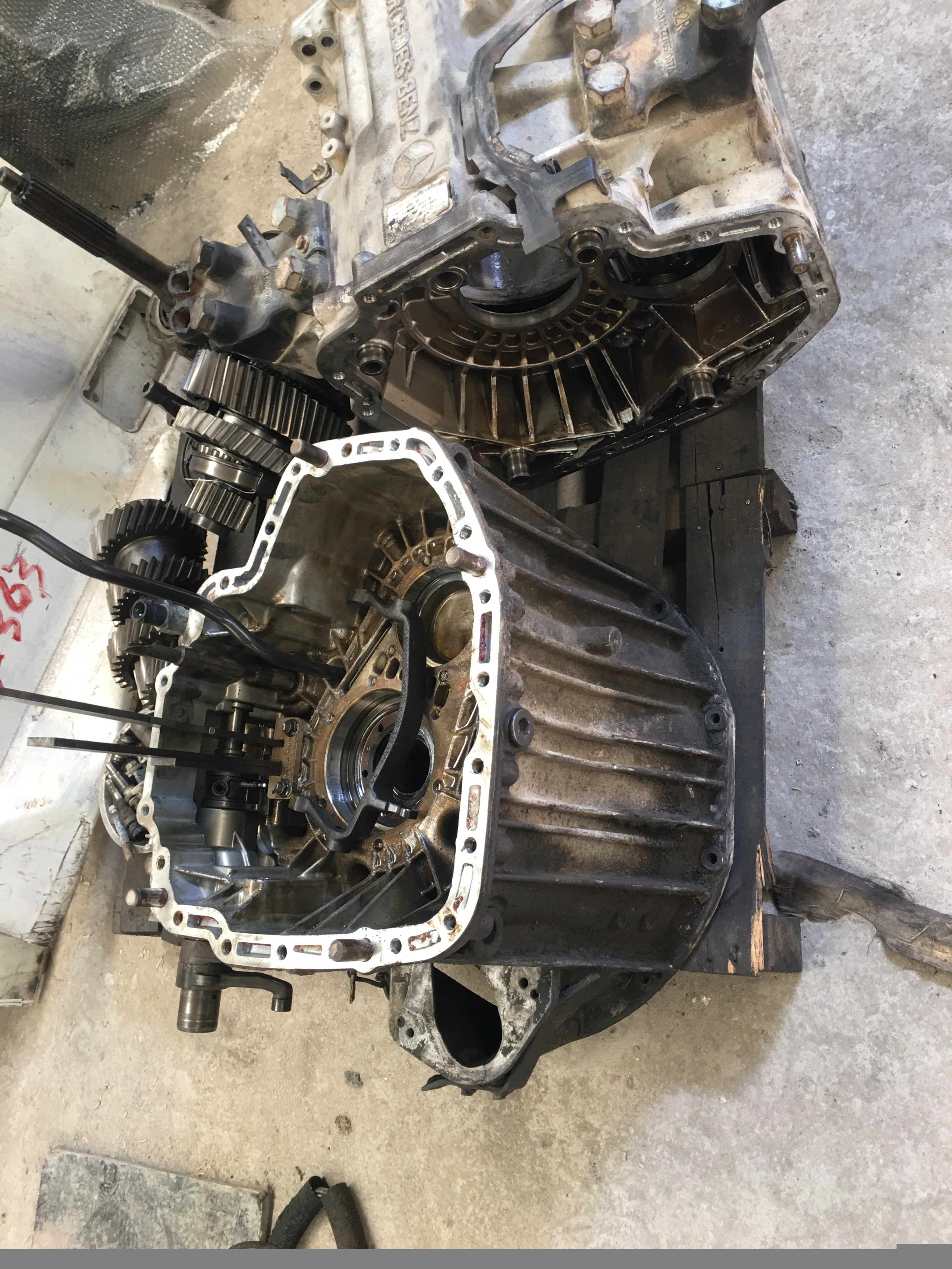 奔驰泵车配件二手拆车发动机总成OM501