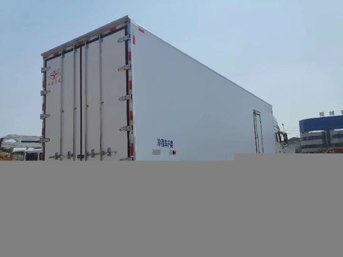东风厢式保温车,湖北品质东风天龙冷藏车价格实惠