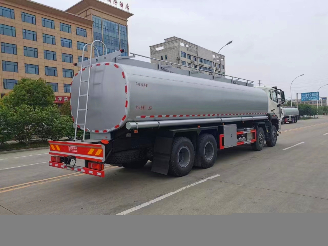 四桥半挂罐式车轻量化罐车二手罐装车