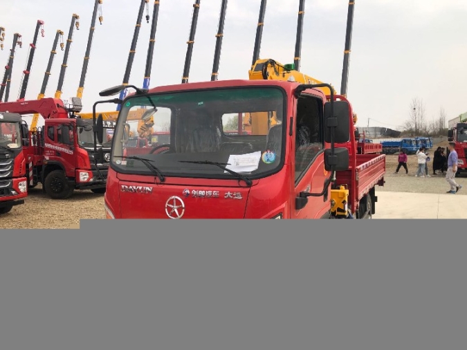 浙江大运国六蓝牌随车起重运输车收费标准