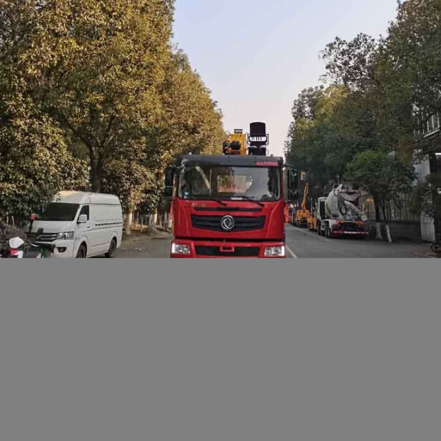 陕西后八轮12吨徐工随车吊多少钱一辆